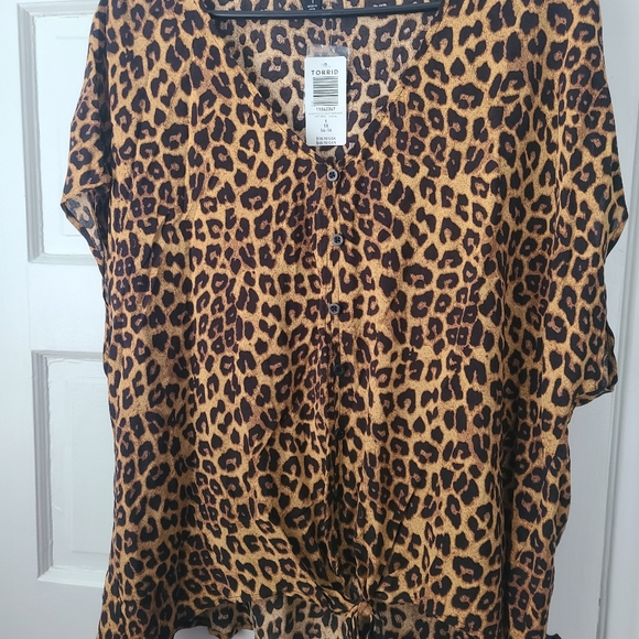 Torrid Leopard Print Blouse - Picture 4 of 4